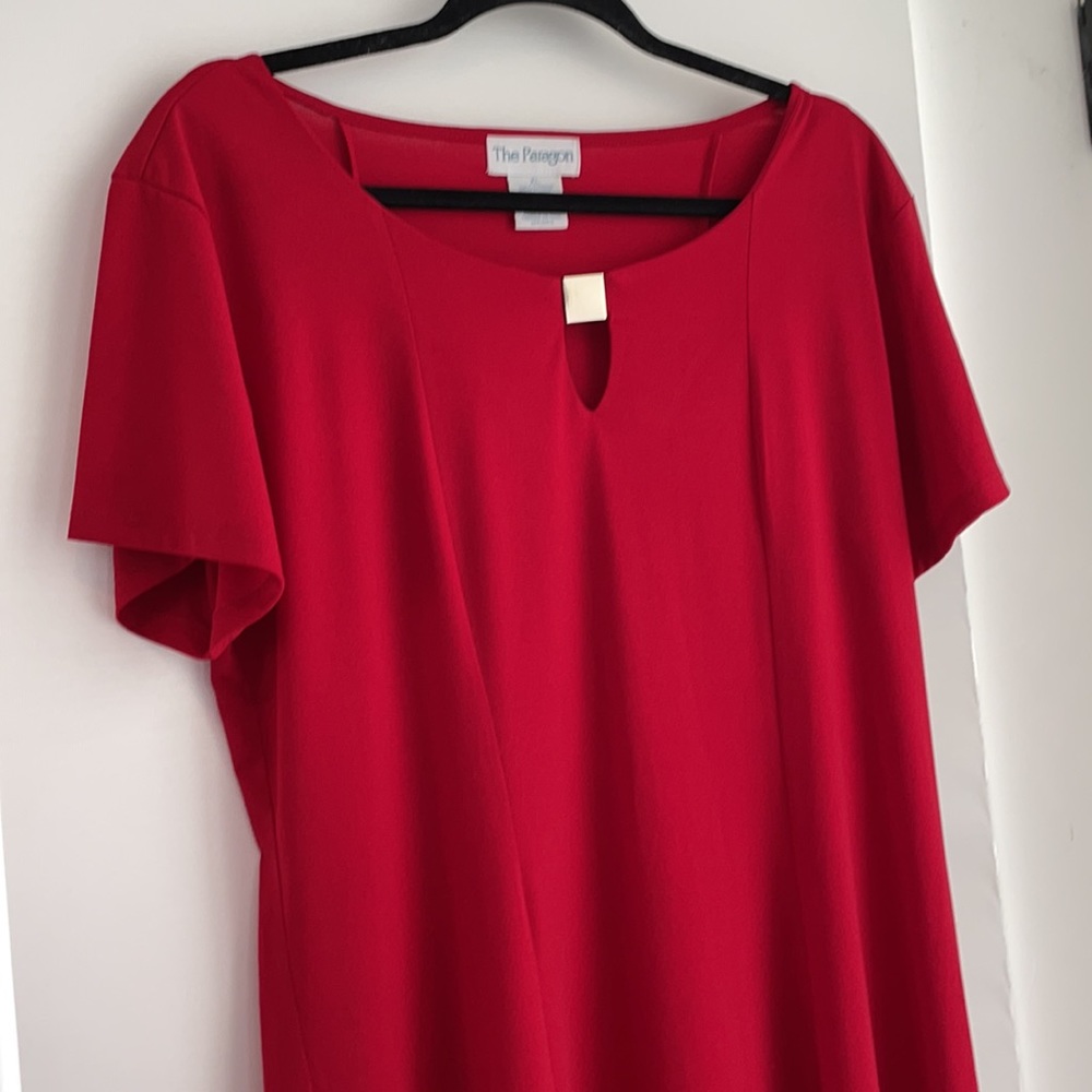 The Paragon, Red Dress T2